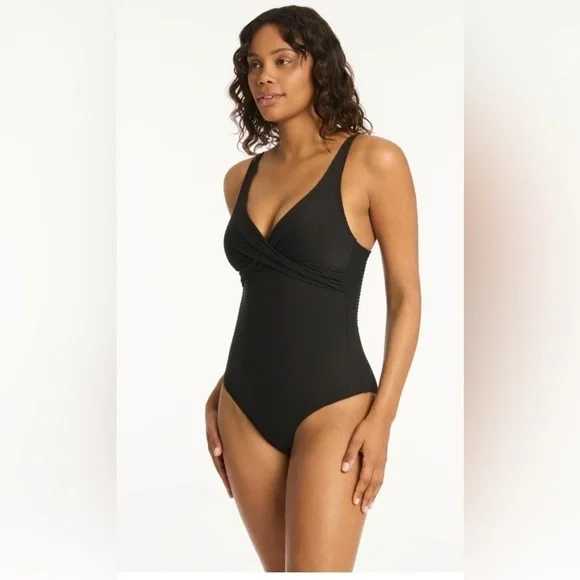 SEA LEVEL Australia Spinnaker Cross Front One Piece Tummy Control Black,size 4US - Picture 6 of 14